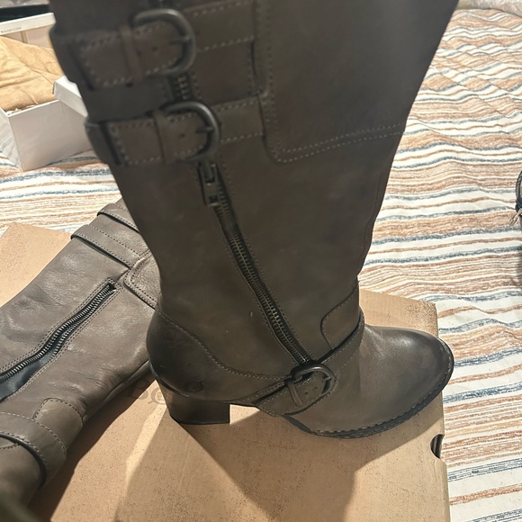 Born women grey boots - Picture 2 of 4